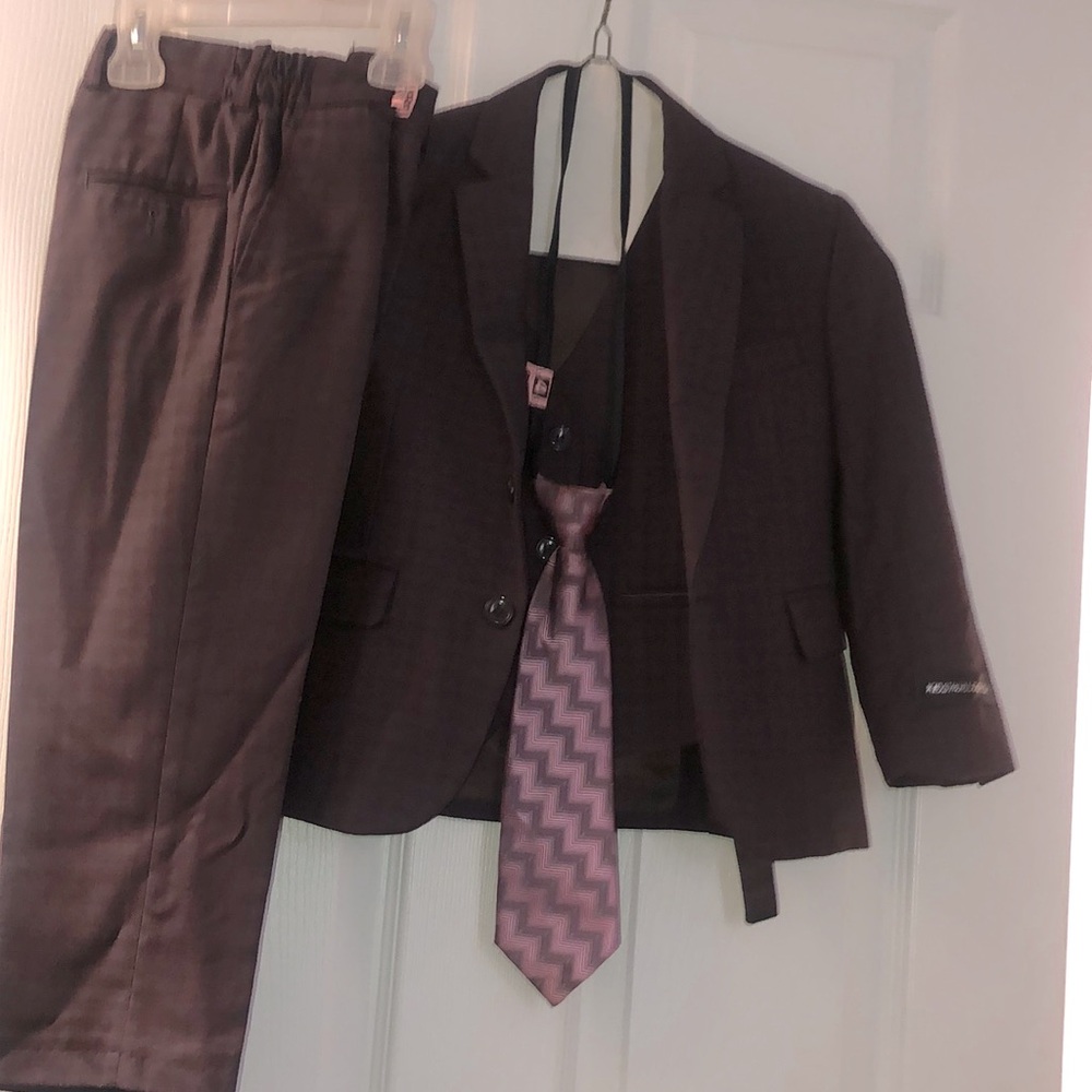 Kids World of USA Taylor Suit